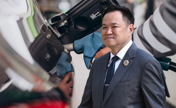 นายกฯ สั่งตรึงดีเซล 29.94 บาท 15 วัน เริ่ม 3 มี.ค.