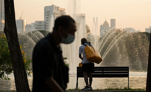 กทม. อ่วมฝุ่น PM 2.5 พุ่งเกินมาตรฐานระดับสีส้ม “เขตประเวศ” อันดับ 1 