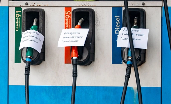 ปัญหาปั๊มขาด “น้ำมัน” ต้นเหตุวิกฤตพลังงาน เกิดจาก “คอขวดด้านขนส่ง” สะดุด