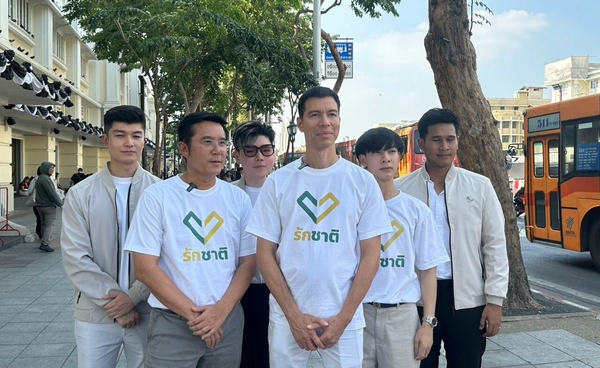 “รศ.ดร.เจษฎ์” นำทีมลงพื้นที่ไม่เน้นถือป้ายหาเสียง เน้นรับฟังปัญหาประชาชน