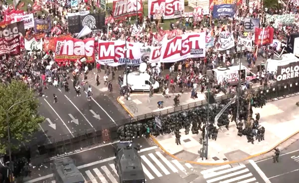 "อาร์เจนตินา" ประท้วงกฎหมายปฏิรูปแรงงาน