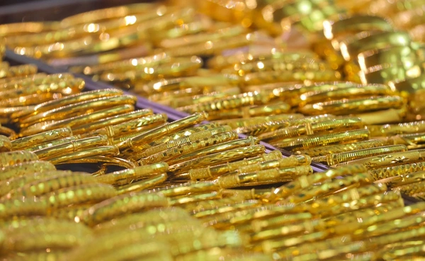 ราคาทองล่าสุดพุ่งพรวด 1,950 บาท ทุบสถิติ All Time High แตะ 72,750