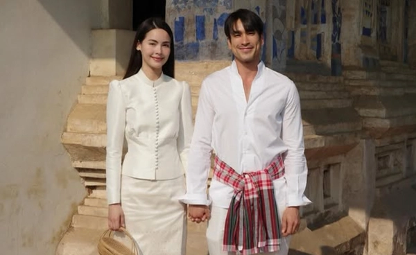 "ณเดชน์-ญาญ่า" ภาพชุดไทย ก่อนเข้าพิธีวิวาห์ที่ขอนแก่น 17 เมษายนนี้