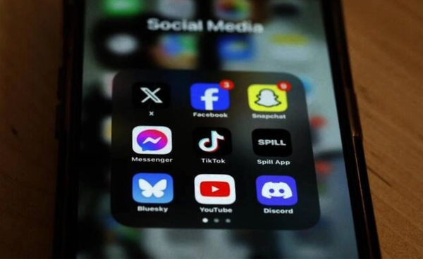 สเปนเตรียมห้ามเด็กอายุต่ำกว่า 16 ปี ใช้โซเชียลมีเดีย