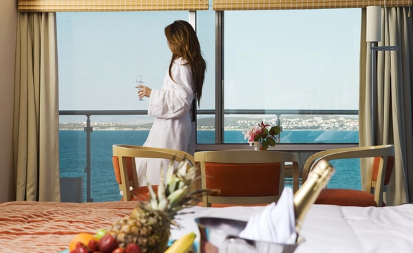 Staycation เทรนด์การพักผ่อนใกล้บ้าน ที่ได้พักจริง