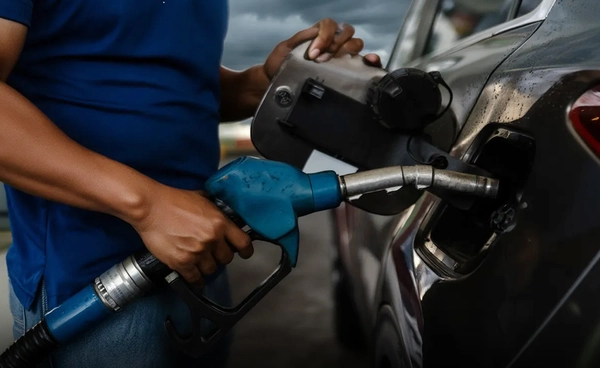 ดีเซลลุ้นทะลุ 50 บาท สัญญาณน้ำมันตึงตัว  กองทุนรับภาระหนัก