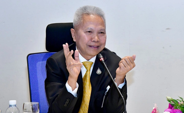 นายกฯ ลาประชุมมอบ “โสภณ ซารัมย์” นั่งหัวโต๊ะครม. จับตาแก้สัญญา M6 