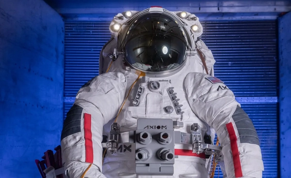 ชุดนักบินอวกาศ AxEMU ผ่านการทดสอบครั้งสำคัญเตรียมใช้ในภารกิจสำรวจดวงจันทร์