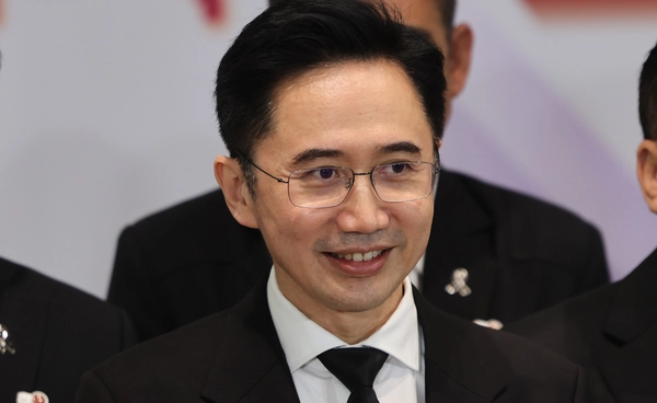 “ยศชนัน” ย้ำพรรคเพื่อไทยยืนยันความพร้อมในทุกบทบาทหน้าที่ 