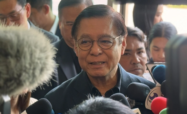 “สีหศักดิ์” ชี้ อพยพคนไทยจากอิหร่านไปตุรกี ก่อนหาเที่ยวบินกลับไทย ยัน สถานทูตไทยปลอดภัย