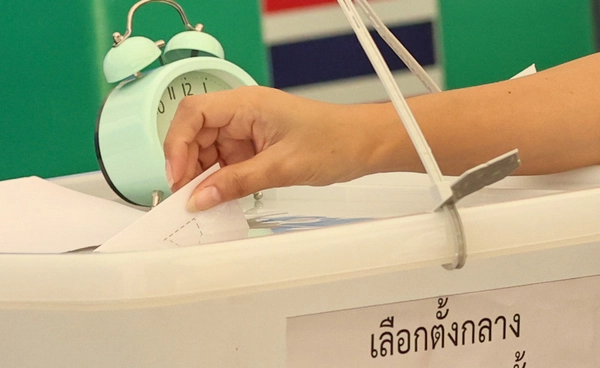  KPI Poll  เปิดเผยผลสำรวจคนไทย “พร้อมเลือกตั้ง” แต่ยัง “ไม่เชื่อมั่นระบบ”