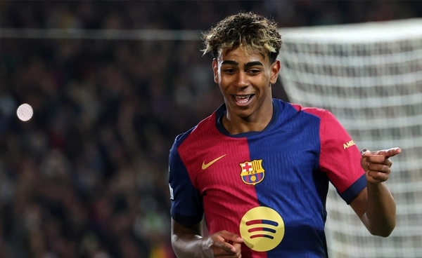 ผลฟุตบอล ลา ลีกา สเปน : บาร์ซ่าบุกทุบเอลเช่ 3-1 ยืดช่องว่างหนีราชัน 4 แต้ม