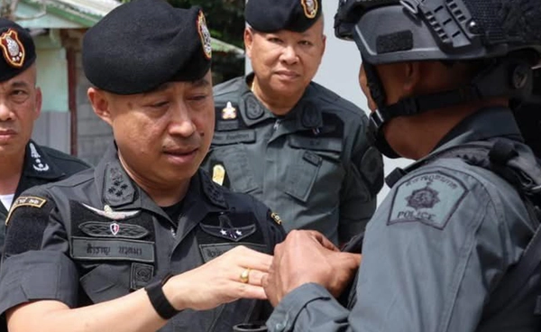 รอง ผบ.ตร.ตรวจความพร้อมคุมเข้มความปลอดภัยเลือกตั้งชายแดนใต้