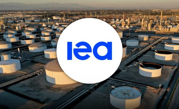 IEA เล็งปล่อย “น้ำมันสำรองฉุกเฉิน” ครั้งใหญ่สุดในประวัติศาสตร์ หลังวิกฤตตะวันออกกลางดันราคาพลังงานพุ่ง  ​