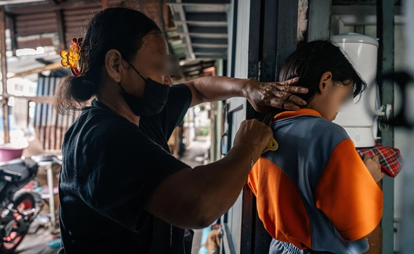 พ่อแม่มีหนี้ ลูกต้องรับต่อ? โครงสร้างหนี้ครัวเรือนไทยกำลังกดทับคนรุ่นใหม่