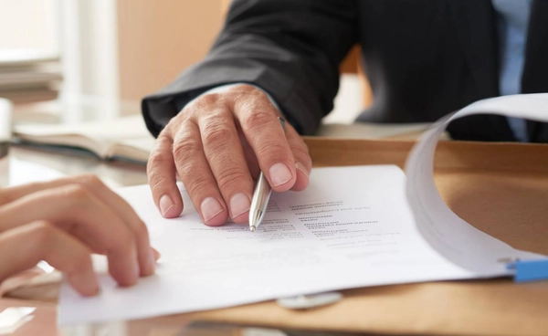 ทำไมใช้ “ดอกเตอร์” เป็นคำนำหน้าในทะเบียนบ้านไม่ได้ กรมการปกครองแจง