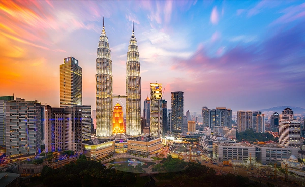 "มาเลเซีย" ไม่ฉวยโอกาส ใช้ค่าเงินหนุนส่งออก โชว์เศรษฐกิจแกร่ง GDP โตเกินคาดที่ 4.9%