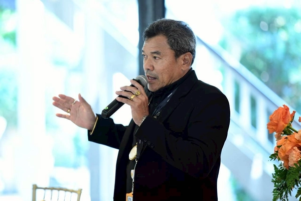 รูป-MEA จับมือ กทม. พลิกโฉม "ถนนวิทยุ" สู่มหานครไร้สาย -12