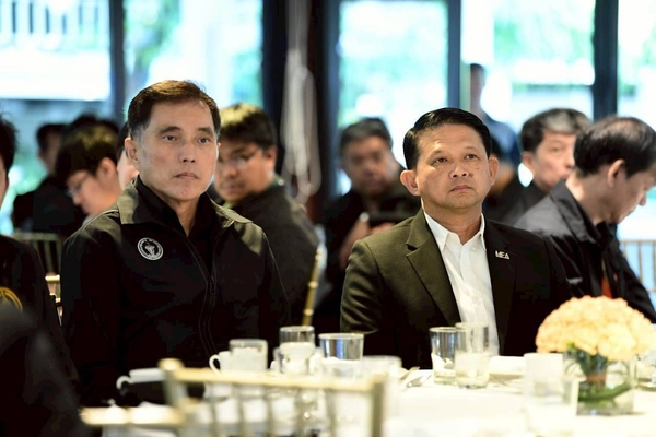 รูป-MEA จับมือ กทม. พลิกโฉม "ถนนวิทยุ" สู่มหานครไร้สาย -11