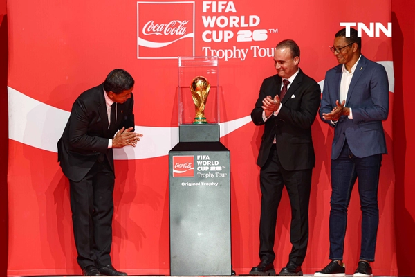 รูป-ถ้วย Original FIFA World Cup™ Trophy ถึงไทยแล้ว พร้อมเปิดให้ชมอย่างยิ่งใหญ่ 24 มกราคมนี้ ที่ไอคอนสยาม-6