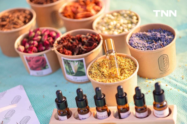 รูป-ททท. เปิดเส้นทางท่องเที่ยวใหม่ ล่องกรุง คลองบางลำพูโอ่งอ่าง สู่ย่านสร้างสรรค์ระดับโลก-25