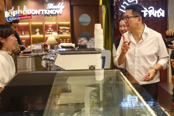 รูป-“ภูมิใจไทย” ล้อมวงคุยนโยบายเศรษฐกิจที่สีลม “เอกนิติ” แนะต้องปฏิรูปประกันสังคม ใช้ต้นแบบ กบข. ให้อิสระ - โปร่งใส-20