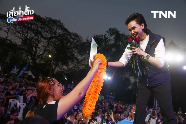 รูป-"อนุทิน" นำทัพใหญ่เปิดปราศรัยเวที กทม. ครั้งแรก-17