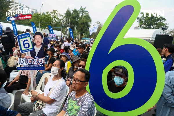 รูป-"อนุทิน" นำทัพใหญ่เปิดปราศรัยเวที กทม. ครั้งแรก-6