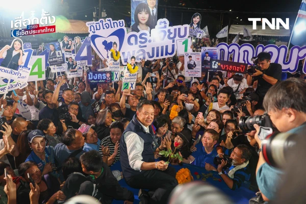 รูป-"อนุทิน" นำทัพใหญ่เปิดปราศรัยเวที กทม. ครั้งแรก-28