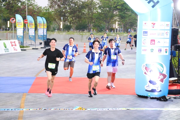 รูป-ซีพี ออลล์ ชวนพนักงาน–ครอบครัว รวมพลังเดิน–วิ่งการกุศล สร้างสุขภาวะที่ดี-5