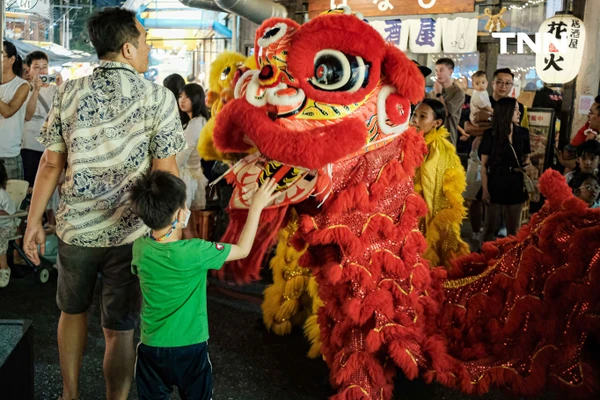 รูป-เช็กอินตรุษจีนบรรทัดทอง 2026 ชมมังกรทอง 30 เมตร-ล่าแต้มมงคลแลกอั่งเปา จัดเต็มความเฮงถึง 22 ก.พ. 69-8