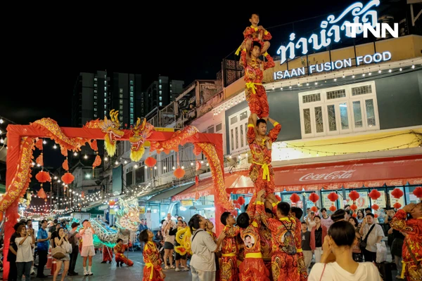 รูป-เช็กอินตรุษจีนบรรทัดทอง 2026 ชมมังกรทอง 30 เมตร-ล่าแต้มมงคลแลกอั่งเปา จัดเต็มความเฮงถึง 22 ก.พ. 69-5