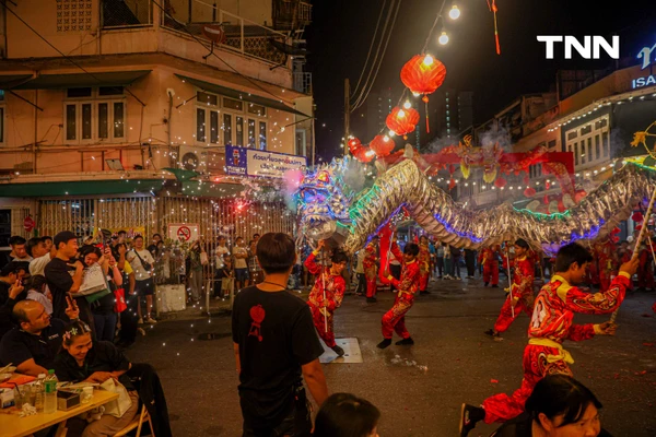 รูป-เช็กอินตรุษจีนบรรทัดทอง 2026 ชมมังกรทอง 30 เมตร-ล่าแต้มมงคลแลกอั่งเปา จัดเต็มความเฮงถึง 22 ก.พ. 69-16