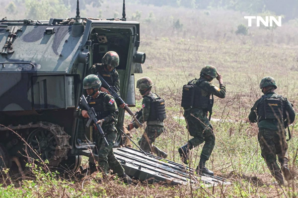 รูป-"ไทย-สหรัฐฯ-เกาหลีใต้-สิงคโปร์" ฝึกร่วมผสม คอบร้าโกลด์ 2026 ยกพลขึ้นบก โชว์ศักยภาพกำลังรบ 4 ชาติ-10