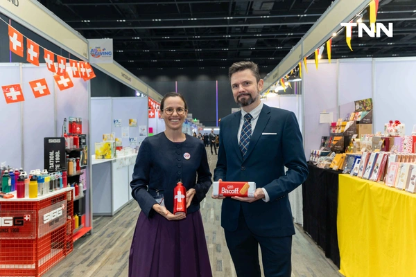 รูป-กรมสมเด็จพระเทพฯ เสด็จพระราชดำเนินไปทรงเปิดงานและทรงเยี่ยมร้าน “งานออกร้านคณะภริยาทูต ครั้งที่ 59”-19