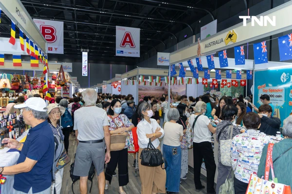 รูป-กรมสมเด็จพระเทพฯ เสด็จพระราชดำเนินไปทรงเปิดงานและทรงเยี่ยมร้าน “งานออกร้านคณะภริยาทูต ครั้งที่ 59”-22