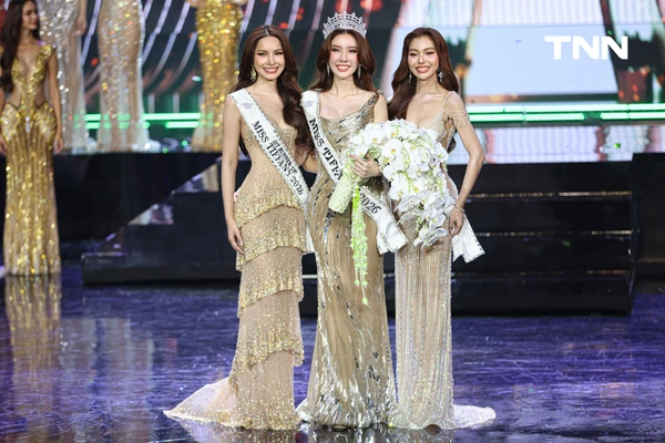 รูป-สาวงามผู้ไม่ยอมแพ้ "บุ๊ค ธีรชยา" คว้ามงกุฎ Miss Tiffany 2026 สมใจ ในธีมสุดทรงพลัง "RISE AS ONE"-53