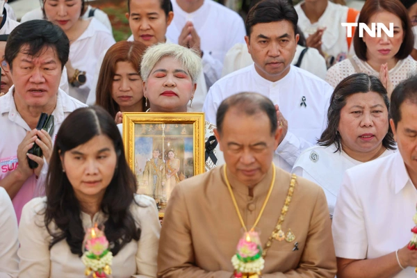 รูป-ชาวพุทธร่วมใจ ตักบาตร-ห่มผ้าพระปรางค์วัดอรุณฯ รับอรุณวันมาฆบูชา ปี 2569-24