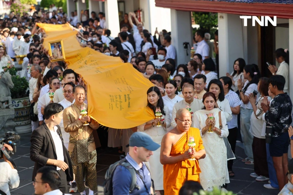 รูป-ชาวพุทธร่วมใจ ตักบาตร-ห่มผ้าพระปรางค์วัดอรุณฯ รับอรุณวันมาฆบูชา ปี 2569-25