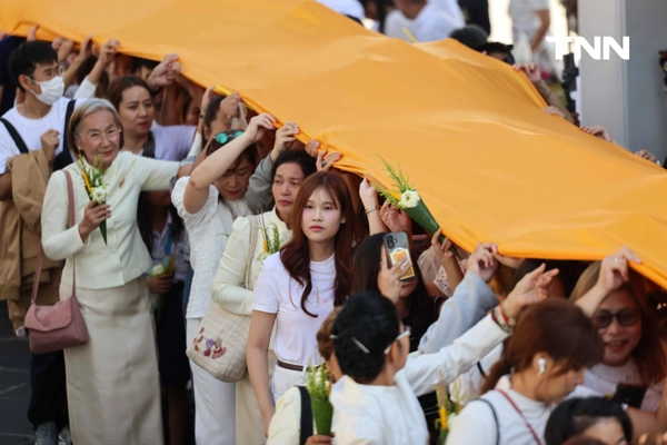 รูป-ชาวพุทธร่วมใจ ตักบาตร-ห่มผ้าพระปรางค์วัดอรุณฯ รับอรุณวันมาฆบูชา ปี 2569-28