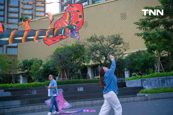 รูป-เล่นว่าวริมแม่น้ำเจ้าพระยา ICONSIAM SUMMER KITE PLAYGROUND 2026 สนุกกับว่าวหลากสีสันตลอด 10 วันเต็ม-7