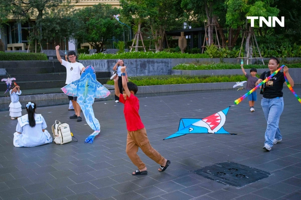 รูป-เล่นว่าวริมแม่น้ำเจ้าพระยา ICONSIAM SUMMER KITE PLAYGROUND 2026 สนุกกับว่าวหลากสีสันตลอด 10 วันเต็ม-10
