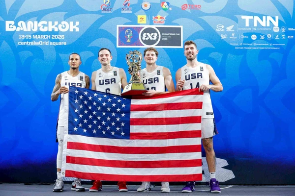 รูป-ปิดม่านศึกฟีบ้า 3x3 สุดยิ่งใหญ่ หนุ่มอเมริกาควงสาวเนเธอแลนด์ผงาดแชมป์ ท่ามกลางเสียงชื่นชมจากแฟนบาสทั่วโลก-10