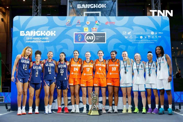 รูป-ปิดม่านศึกฟีบ้า 3x3 สุดยิ่งใหญ่ หนุ่มอเมริกาควงสาวเนเธอแลนด์ผงาดแชมป์ ท่ามกลางเสียงชื่นชมจากแฟนบาสทั่วโลก-11