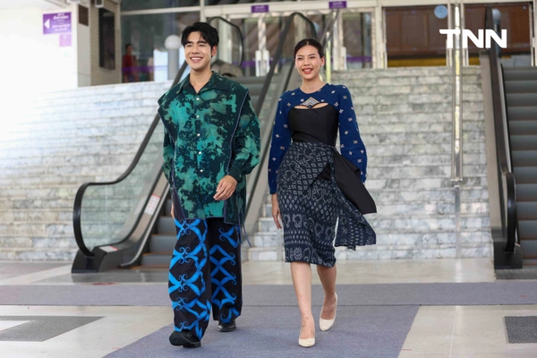 รูป-'ซาบีดา' สวมชุดไทยเรือนต้นร่วมรำปลุกกระแส "ภูมิใจแต่งไทย" ทั่วประเทศ-5