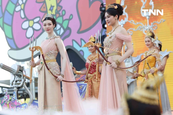 รูป-หลิง-ออม สวมบทเป็นนางรากษสเทวี นางสงกรานต์ประจำปี 2569 ในชุดไทยประยุกต์ร่วมฉลองวันปีใหม่ไทย-10