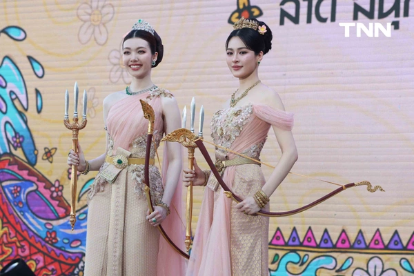 รูป-หลิง-ออม สวมบทเป็นนางรากษสเทวี นางสงกรานต์ประจำปี 2569 ในชุดไทยประยุกต์ร่วมฉลองวันปีใหม่ไทย-9