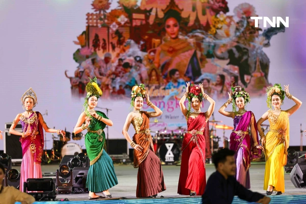 รูป-เริ่มแล้ว “Maha Songkran World Water Festival 2026” ณ สวนเบญจกิติ โชว์เสน่ห์ไทยร่วมสมัยสู่หมุดหมายเฟสติวัลระดับโลก-13
