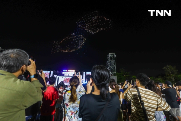รูป-การแสดงโดรนแปรอักษร 1200 ตัว งาน “Maha Songkran World Water Festival 2026”-5