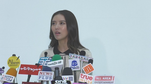 “แพรวา” มีรักใหม่หนุ่มนอกวงการ แต่ไม่ขอเปิดตัว   (มีคลิป)